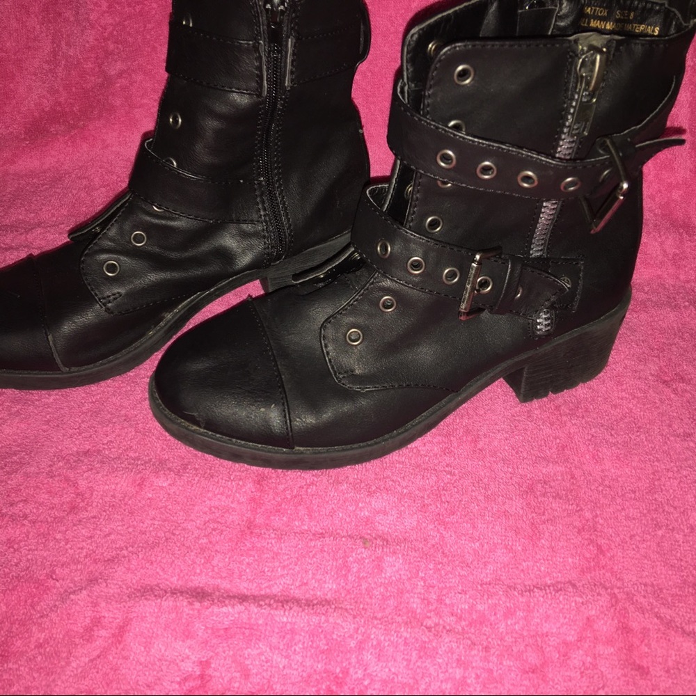 Black boots